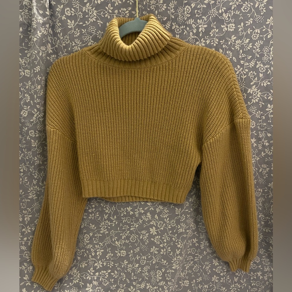 Small Cropped Tan Turtleneck- Used once as a Bonnie and Clyde Costume